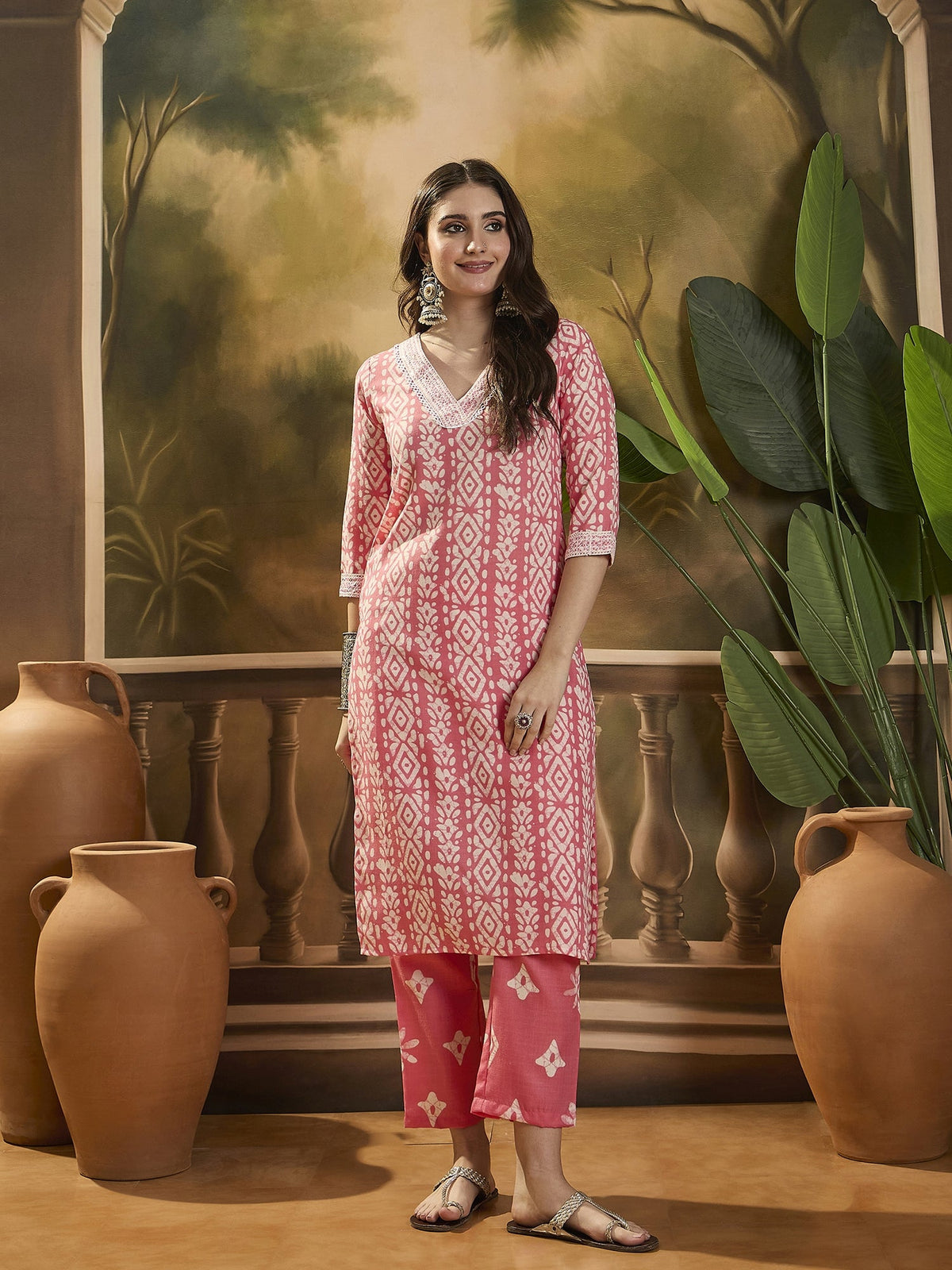 Floral Printed V Neck Straight Kurta Trouser With Dupatta