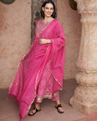Bandhani Bloom Pink Printed Kurta Pant with Dupatta Set