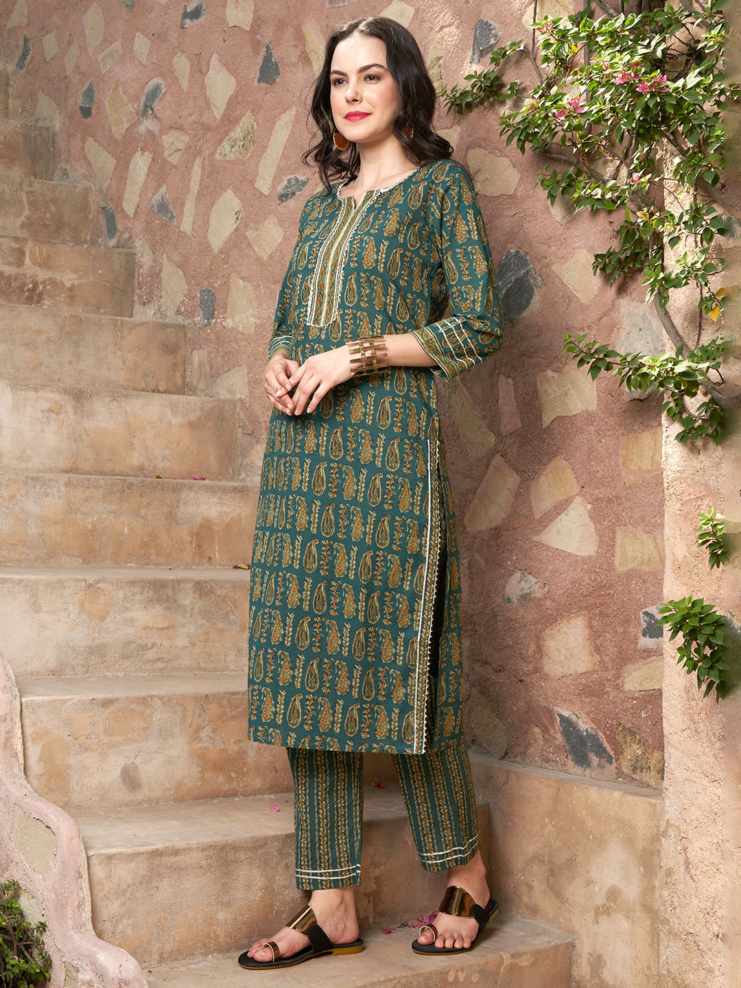 Verdant Bloom Green Floral Printed Kurta Pant with Dupatta Set Elegant Ethnic Wear for Women