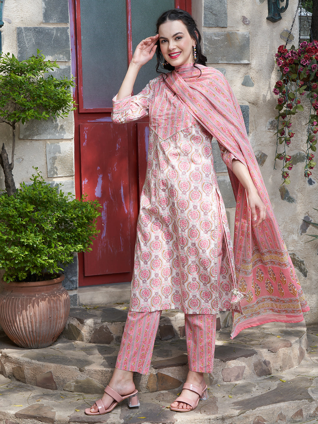 Ethnic Motifs Printed Gotta Patti Pure Cotton Kurta & Trouser With Dupatta