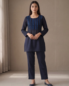 Nilambari kurti