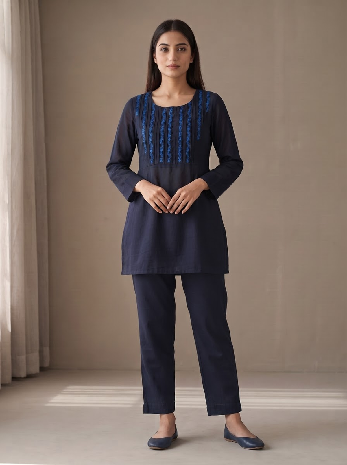 Nilambari kurti