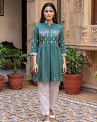 Mehrunnisa kurti