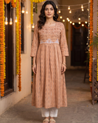 Mrinmayi kurta