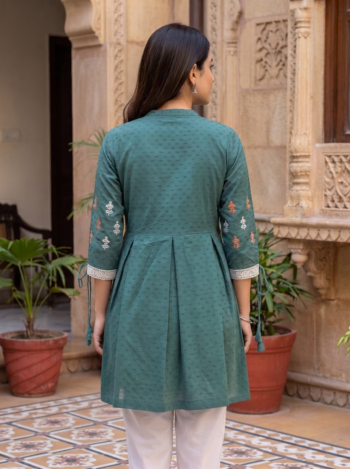 Mehrunnisa kurti